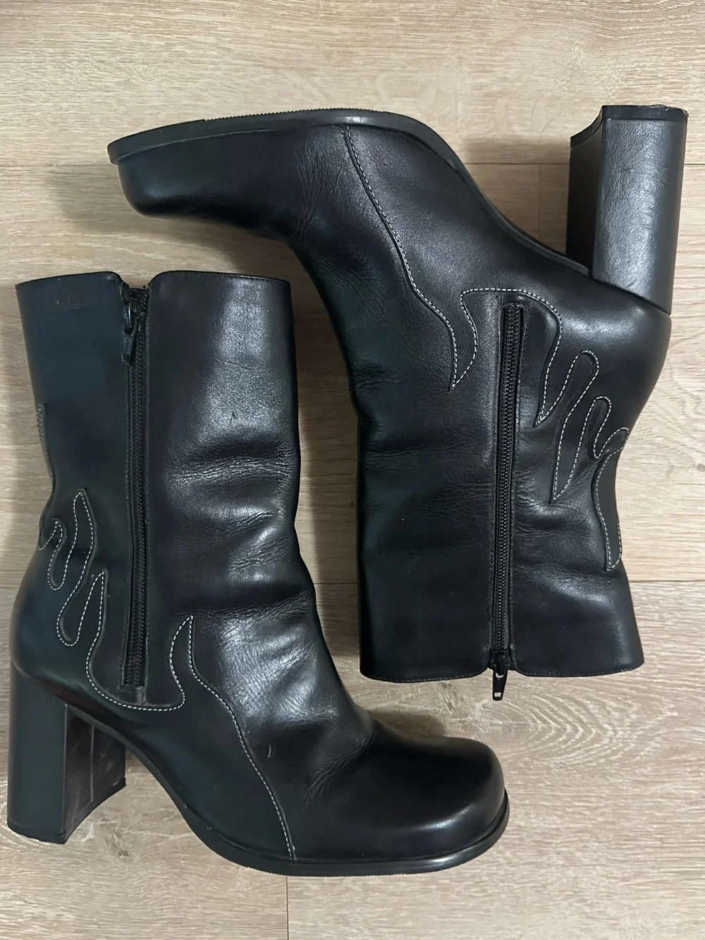 VTG Harley Davidson Scorch Black Leather Flame Block Heel Boots 9.5